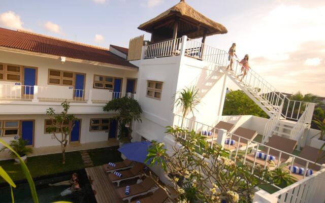 The Island Hotel Bali - Hostel