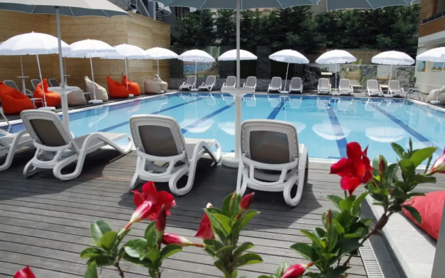 AMH Hotel