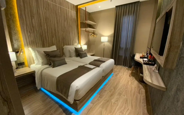 De Paris Hotel