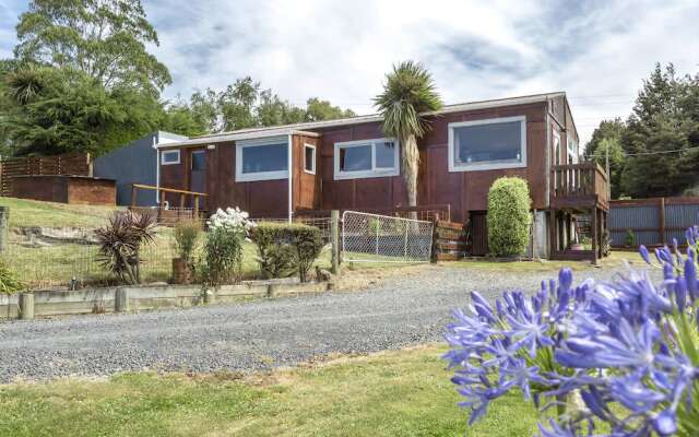 The Rustic Retreat