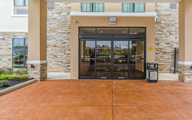 Comfort Suites Houston I-45 North