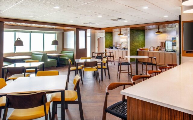 Fairfield Inn & Suites by Marriott McPherson