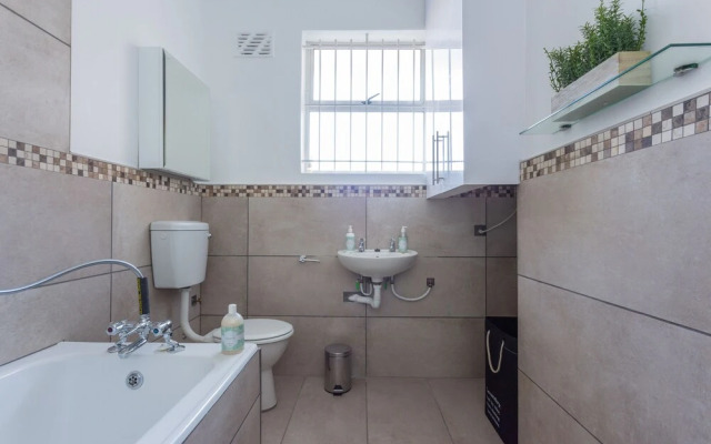 Woodlands Apartments