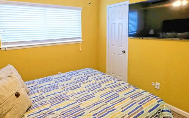 4Bdrms 2Bath 6Beds - Med-Center MM-Park