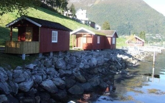 Hustadnes Fjordhytter