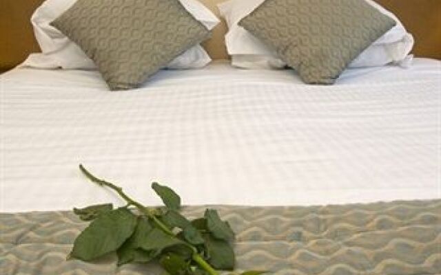 Rowantree Hotel