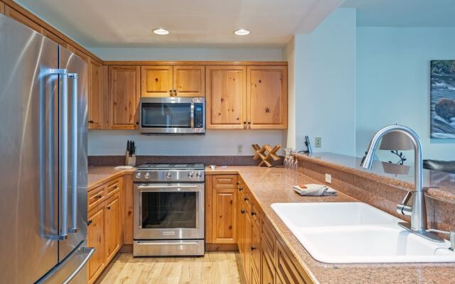 Bear Creek Lodge 303 3 Bedroom Condo by Alpine Lodging Telluride