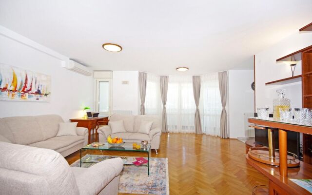 Awesome Apartment in Split With Wifi and 3 Bedrooms