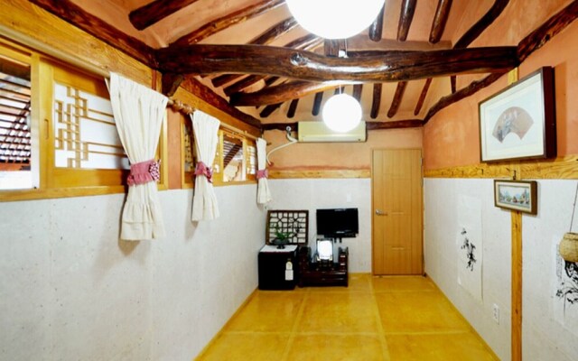 Jeonju Good Day Hanok Stay