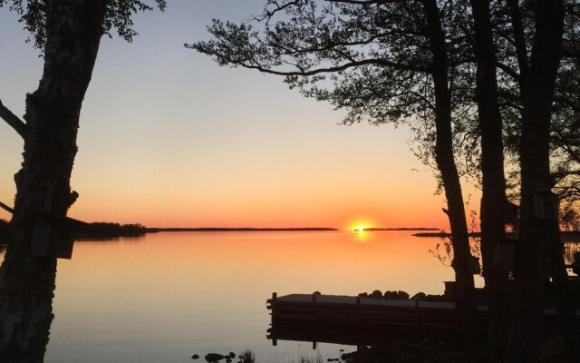 Awesome Home in Sjötorp With 2 Bedrooms and Wifi
