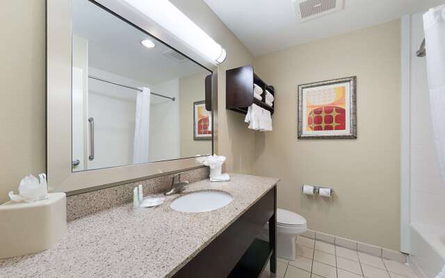 Comfort Suites Beachside