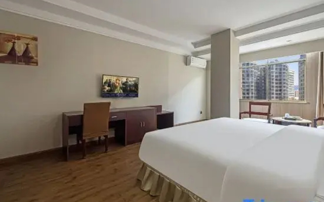 Zhonghuan International Hotel