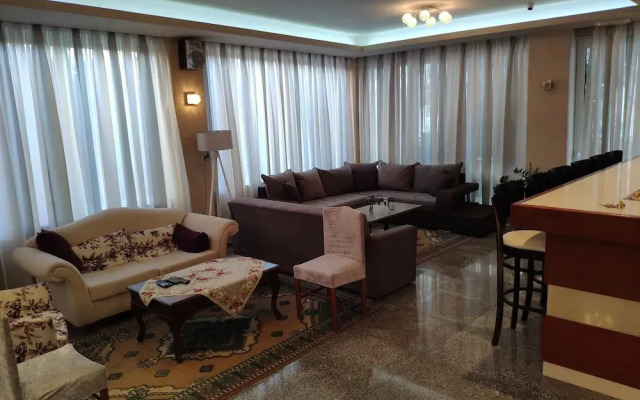 Marie Hotel