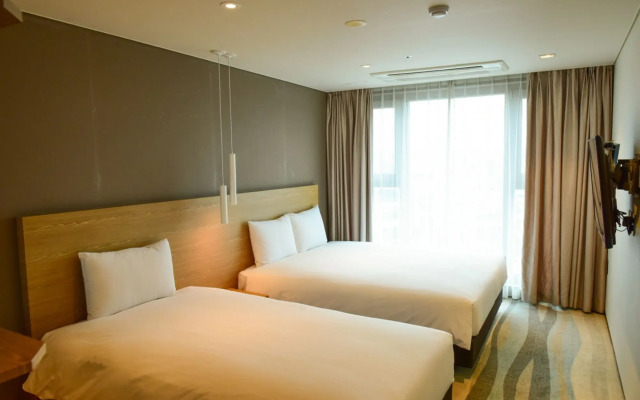 Saint Beach Hotel