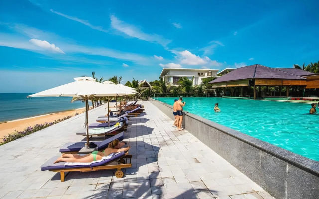 Villa Del Sol Beach resort & Spa