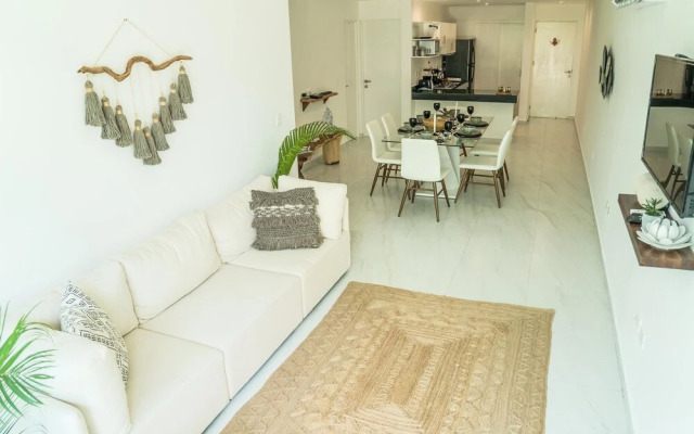 Stylish Fully-equipped Condo City-centered w Great Terrace Grill Pool