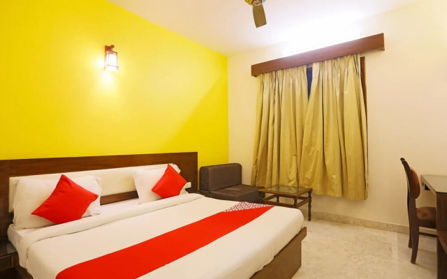 OYO 625 Dev Palace