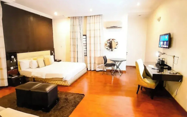 Westnite Apartment
