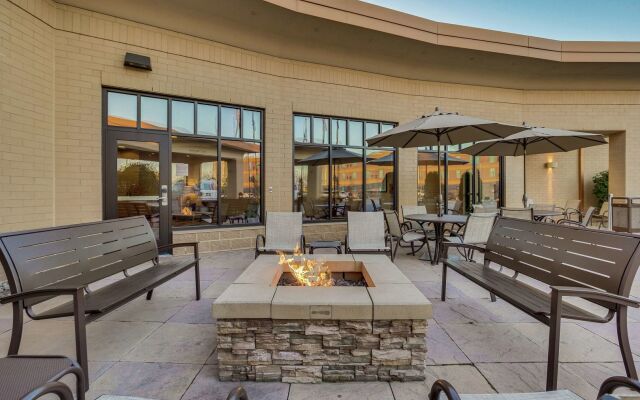 Hilton Garden Inn Milwaukee Airport