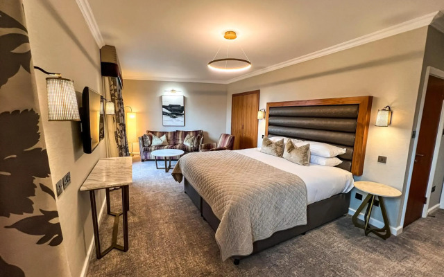 Lodore Falls Hotel & Spa