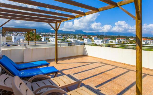 Apartment - penthouse 200 meters from the beach