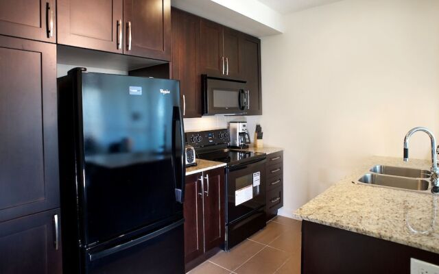 Pathway Luxury Suites - 4099 Brickstone