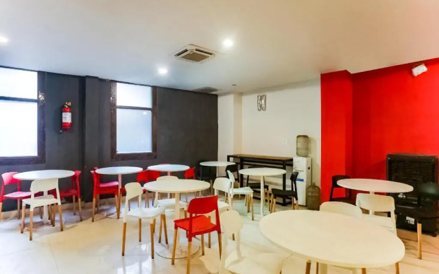 Royal Inn by OYO Rooms