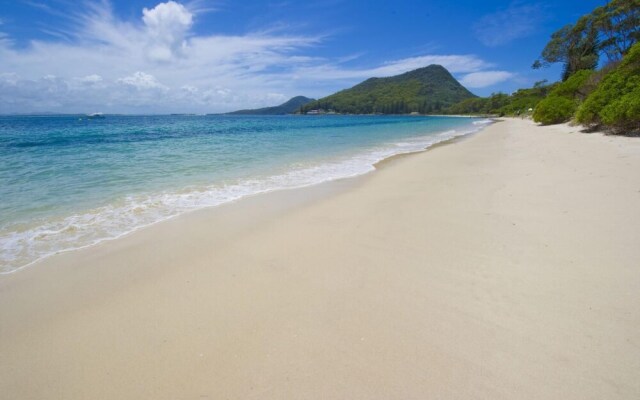 Sundeck Unit 6 - Shoal Bay