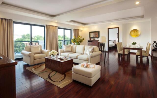 Elegant Suites Westlake