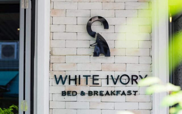 White Ivory Bed & Breakfast