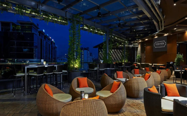 V E  & Residence