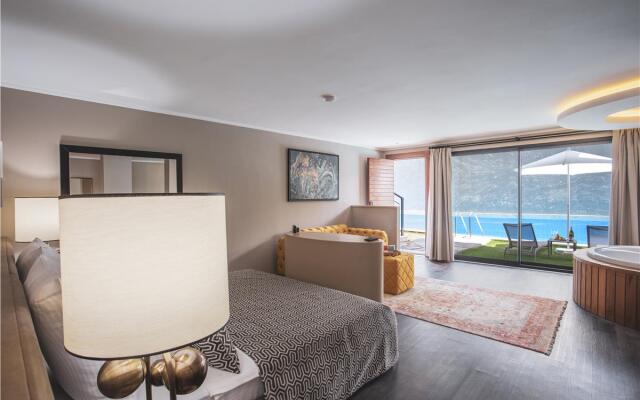 Orka Cove Hotel Penthouse & Suites - Adults Only