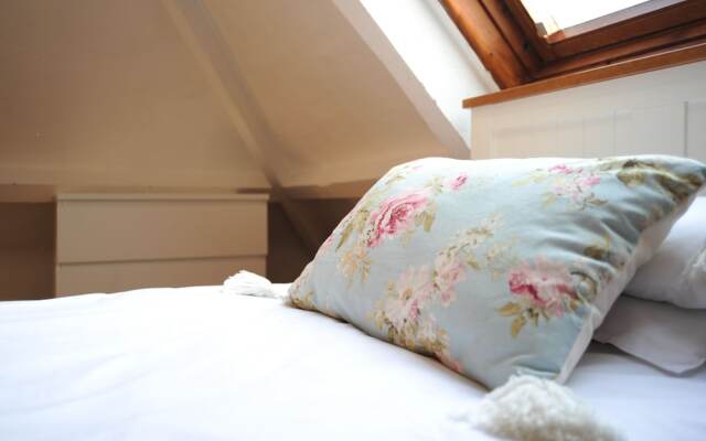 The Manor House Moreton