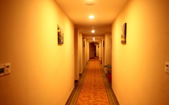 GreenTree Inn Huaian Chuzhou Avenue Zhou Enlai Memorial Hall Hotel