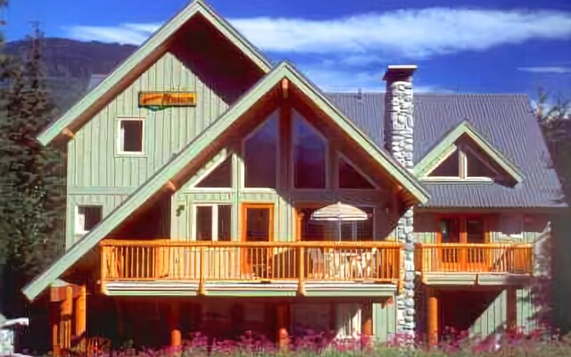 Lorimer Ridge Lodge
