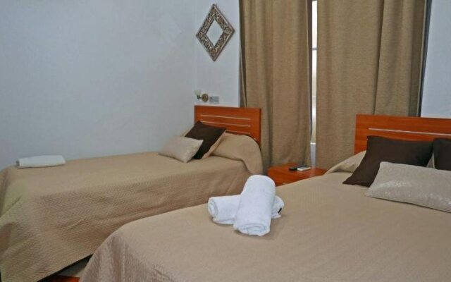 Hostal Colon