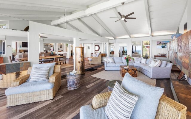 Spindrift Kauai 3 Bedroom Home by RedAwning