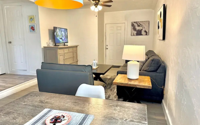 Fully-furnished Studio With Rustic Design 36B