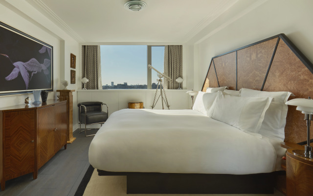 Sea Containers London