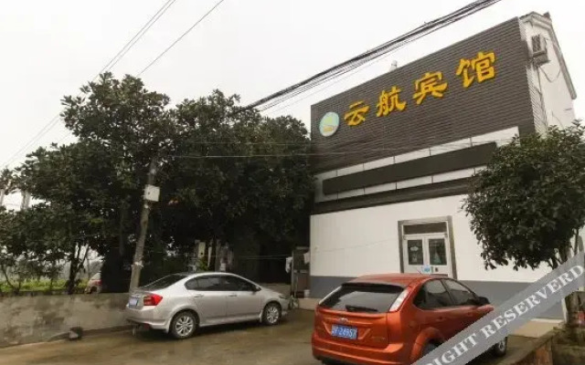 Yunhang Hotel