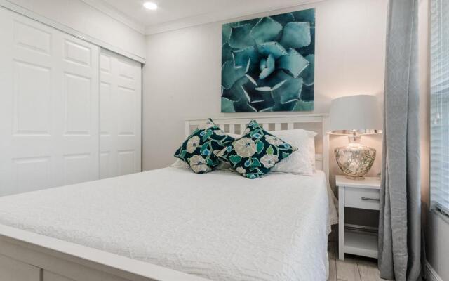 Tiki-home Elite Staycation