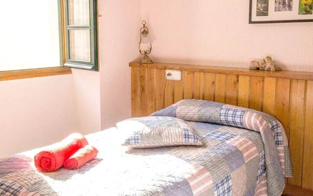 House With 3 Bedrooms in Berroeta, With Balcony and Wifi