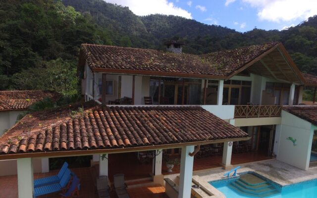 Rio Magnolia Nature Lodge