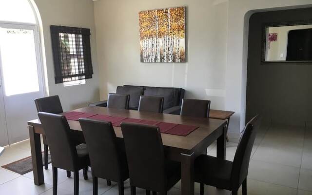 Caribbean Estates Villa & Apt