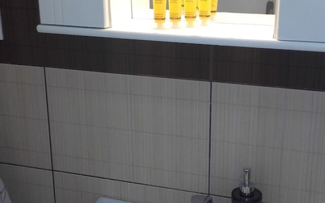 Iros Sea View Apartments
