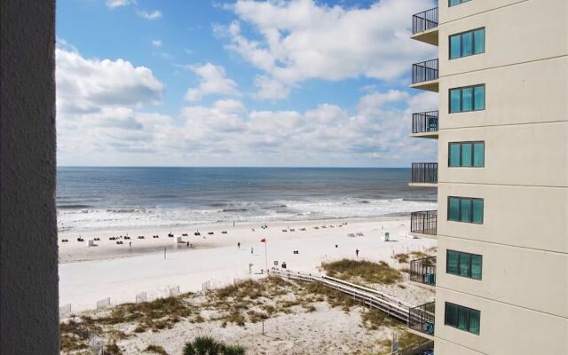 Island Tower 703 by RedAwning