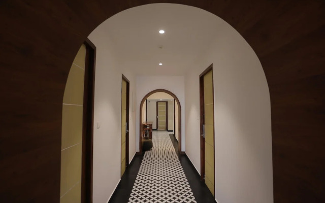 Pondy Heights - Suites and Studios