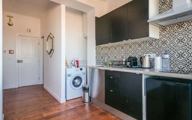 Lisbon Center Terrace Suite - Wifi - AC