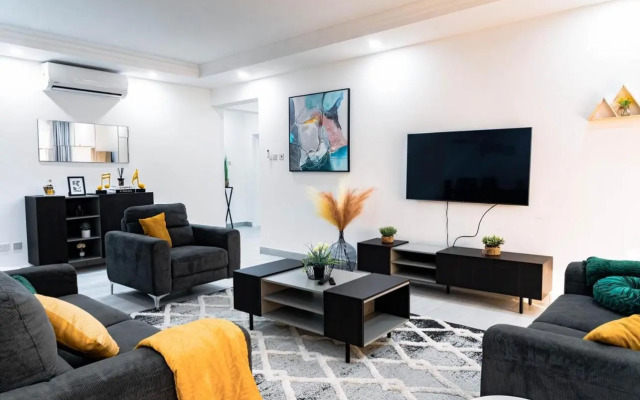 Luxurious Executive Room Available