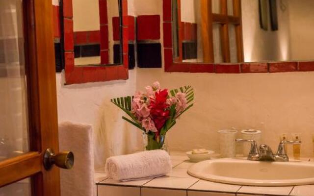 Casa Lucia Boutique Suites & Apartments
